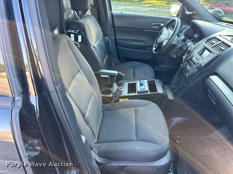 image for item DS2370 2019 Ford Explorer  Police Interceptor SUV