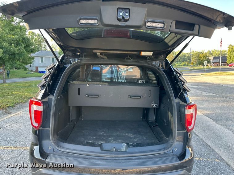 image for item DS2370 2019 Ford Explorer  Police Interceptor SUV