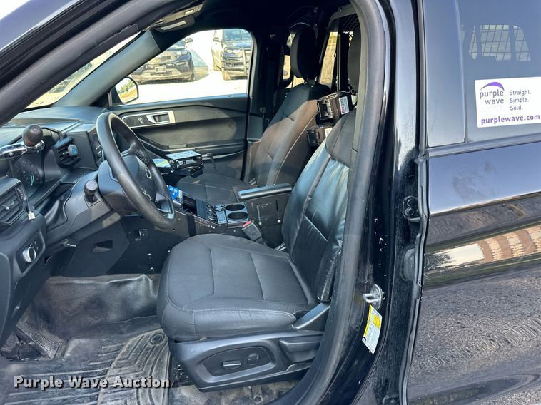 image for item DS2371 2020 Ford Explorer  Police Interceptor SUV