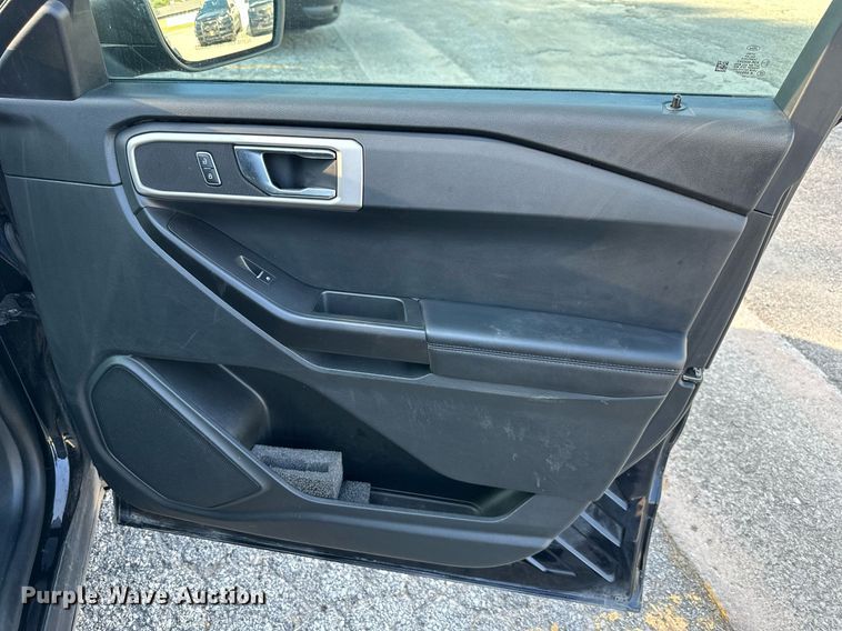 image for item DS2371 2020 Ford Explorer  Police Interceptor SUV