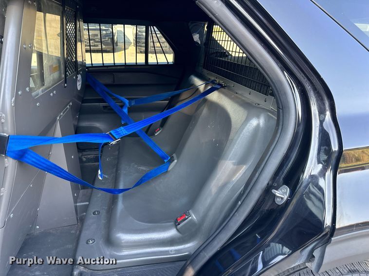 image for item DS2371 2020 Ford Explorer  Police Interceptor SUV