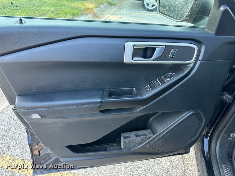 image for item DS2371 2020 Ford Explorer  Police Interceptor SUV