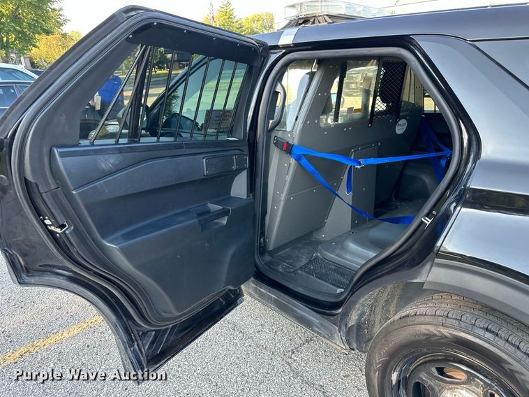 image for item DS2371 2020 Ford Explorer  Police Interceptor SUV
