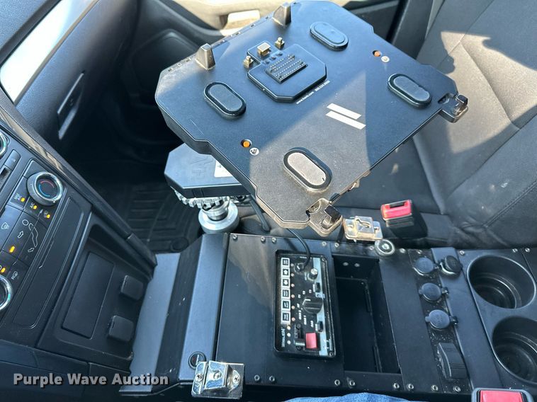 image for item DS2372 2017 Ford Explorer  Police Interceptor SUV