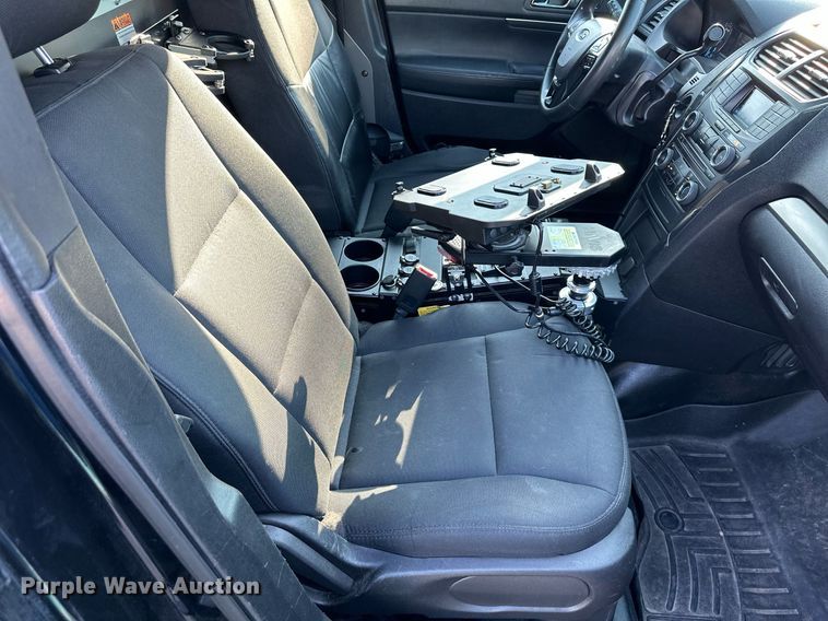 image for item DS2372 2017 Ford Explorer  Police Interceptor SUV