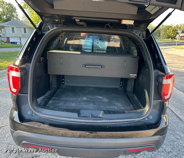 image for item DS2372 2017 Ford Explorer  Police Interceptor SUV