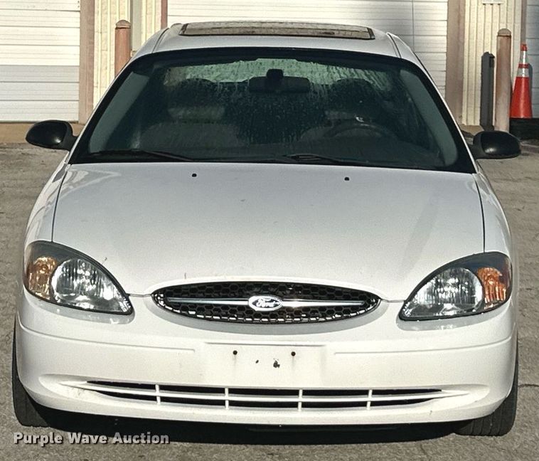 image for item DV1032 2003 Ford Taurus LX