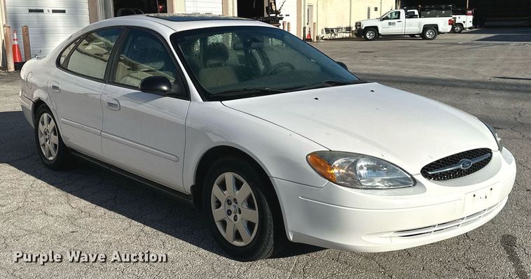 image for item DV1032 2003 Ford Taurus LX