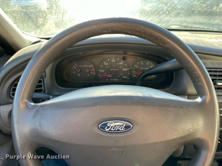 image for item DV1032 2003 Ford Taurus LX