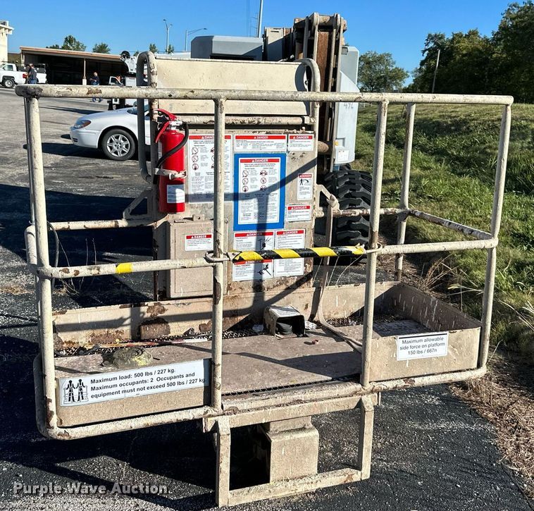 image for item DV1036 1992 Genie Z-45/22  boom lift