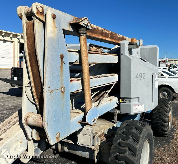 image for item DV1036 1992 Genie Z-45/22  boom lift