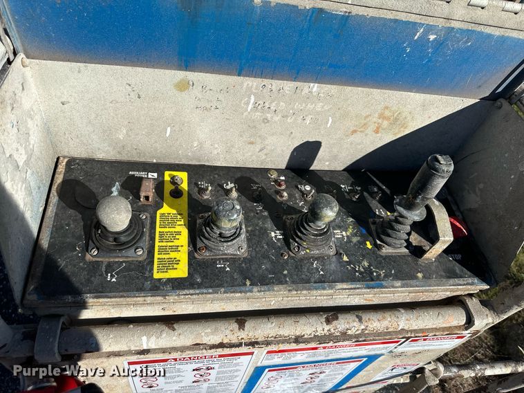 image for item DV1036 1992 Genie Z-45/22  boom lift