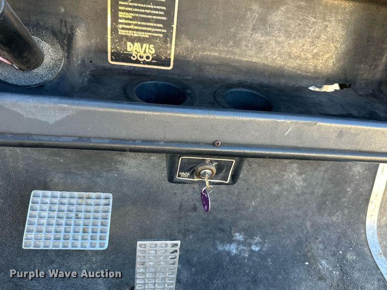 image for item DV1037 Davis 500  golf cart