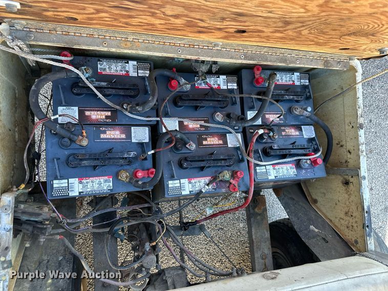 image for item DV1037 Davis 500  golf cart