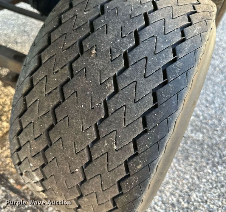 image for item DV1037 Davis 500  golf cart