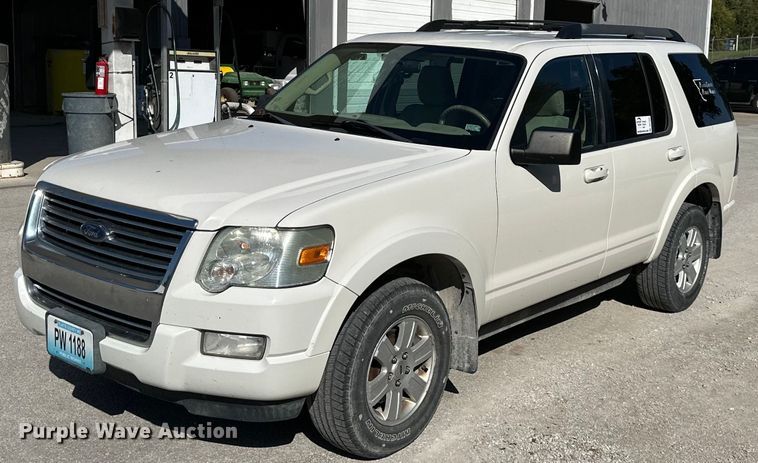 image for item DV1042 2010 Ford Explorer