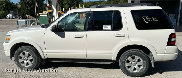 image for item DV1042 2010 Ford Explorer
