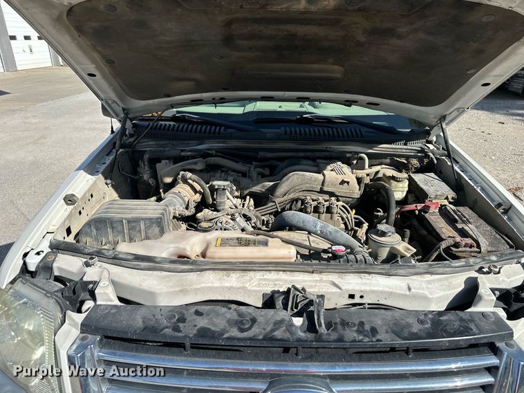 image for item DV1042 2010 Ford Explorer