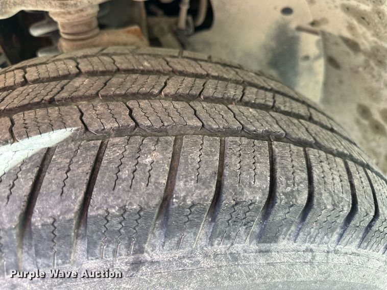 image for item DV1042 2010 Ford Explorer