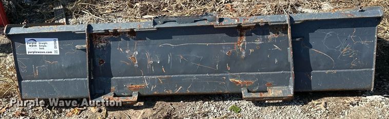 image for item DV1043 84" W skid steer bucket