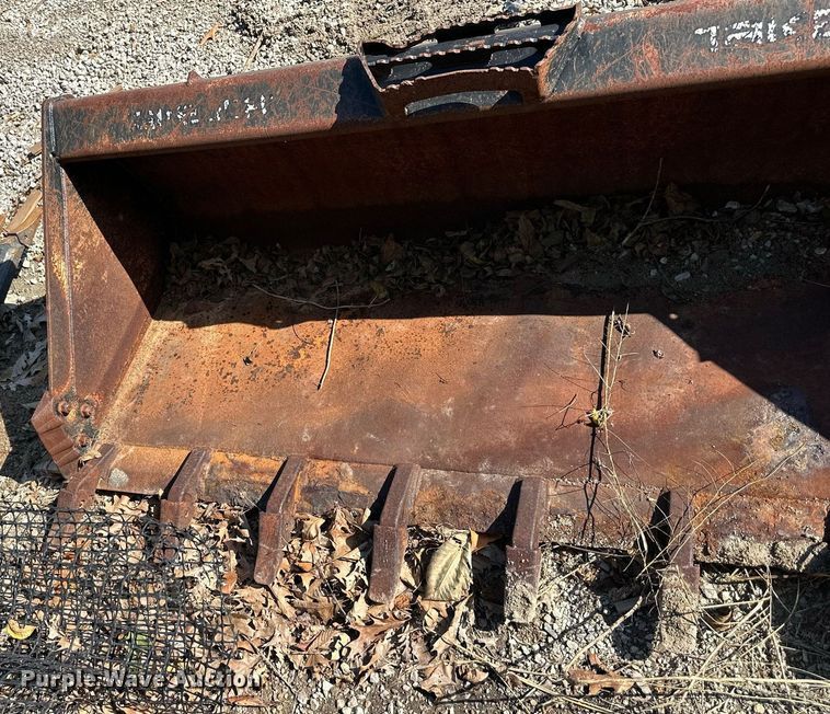 image for item DV1044 Takeuchi  76" W skid steer bucket