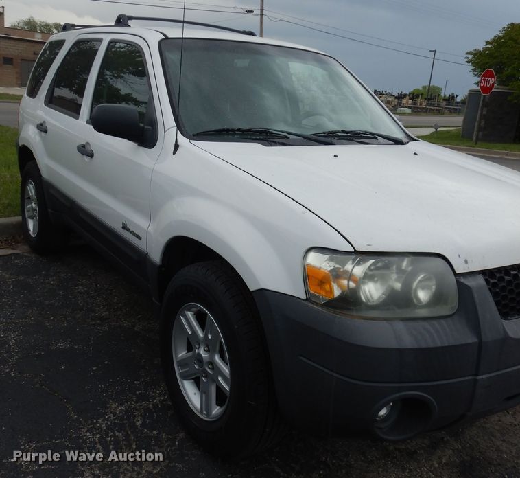 image for item IB9856 2006 Ford Escape  SUV