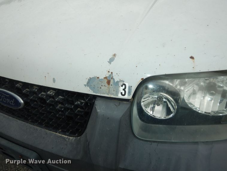 image for item IB9856 2006 Ford Escape  SUV