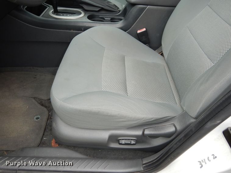 image for item IB9856 2006 Ford Escape  SUV