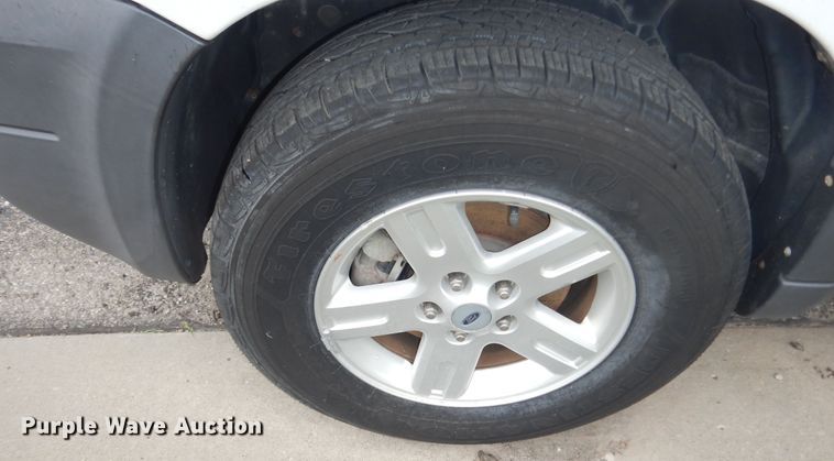 image for item IB9856 2006 Ford Escape  SUV