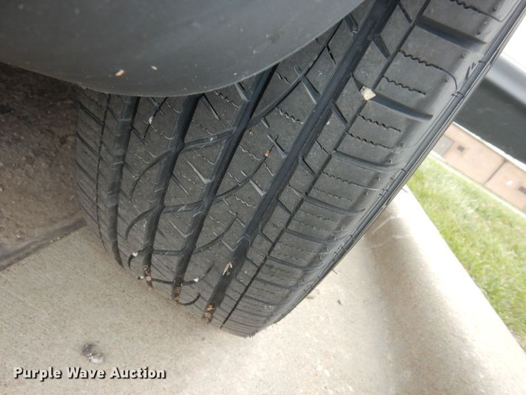 image for item IB9856 2006 Ford Escape  SUV