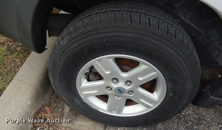 image for item IB9856 2006 Ford Escape  SUV