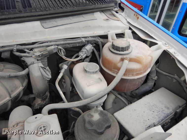 image for item IB9862 2014 Ford E450 Super Duty  shuttle bus