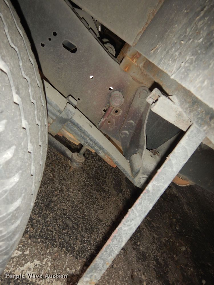 image for item IB9862 2014 Ford E450 Super Duty  shuttle bus