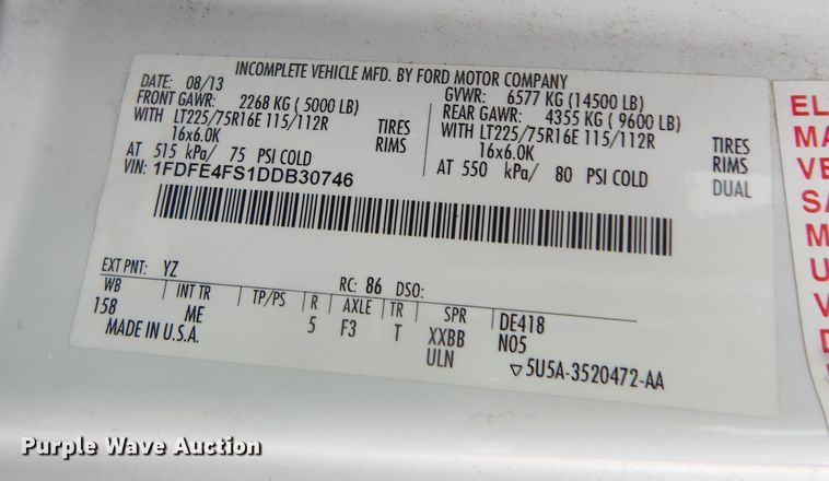 image for item IB9862 2014 Ford E450 Super Duty  shuttle bus