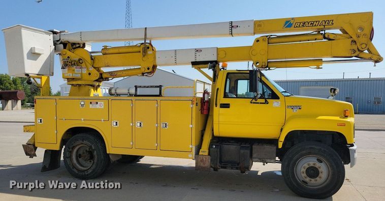 image for item IQ9914 1991  Chevrolet Kodiak  bucket truck