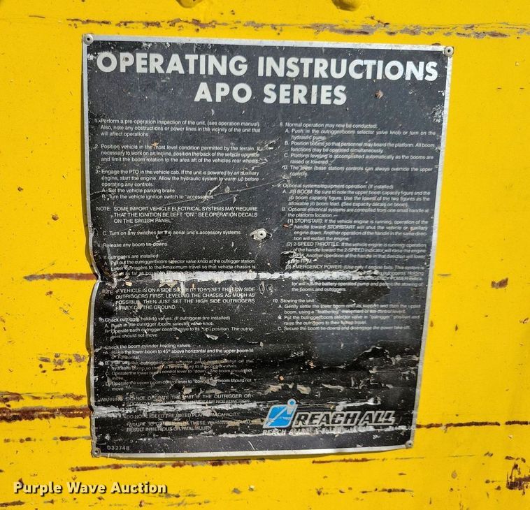 image for item IQ9914 1991  Chevrolet Kodiak  bucket truck