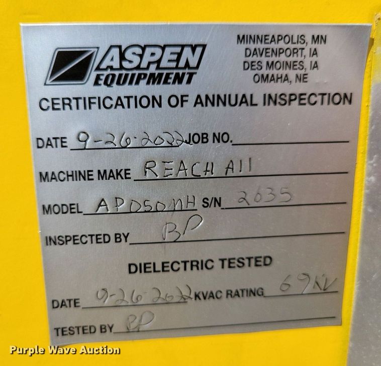 image for item IQ9914 1991  Chevrolet Kodiak  bucket truck