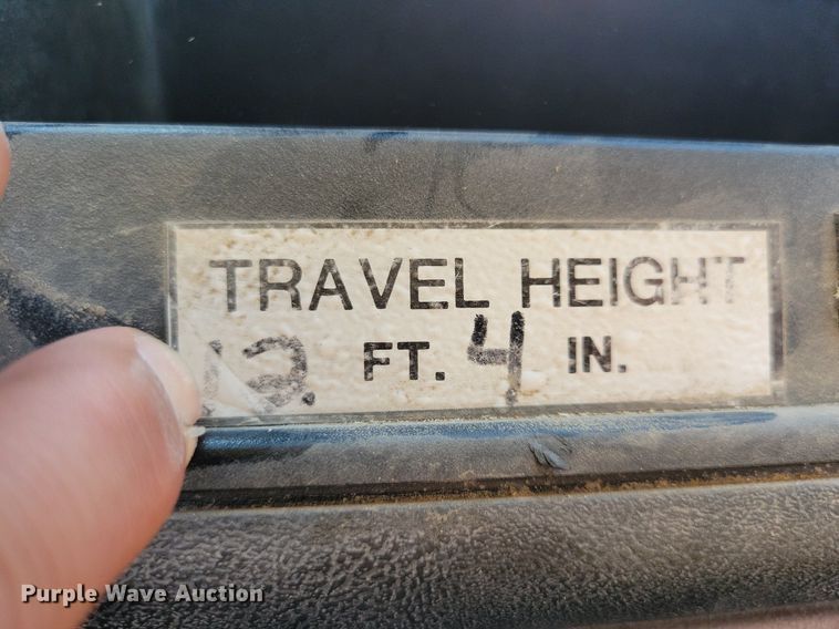 image for item IQ9914 1991  Chevrolet Kodiak  bucket truck