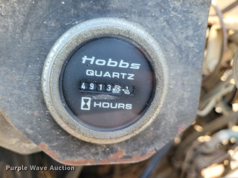 image for item IQ9914 1991  Chevrolet Kodiak  bucket truck