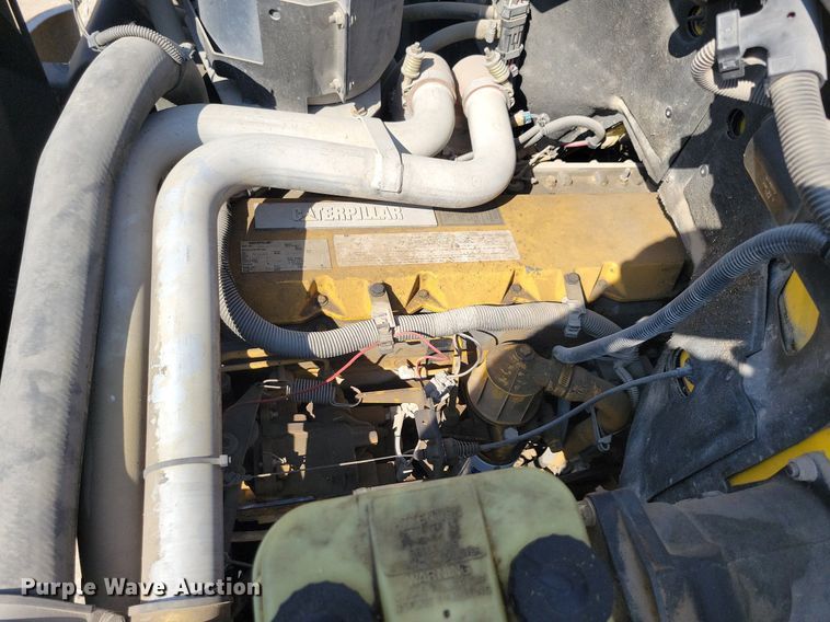 image for item IQ9914 1991  Chevrolet Kodiak  bucket truck