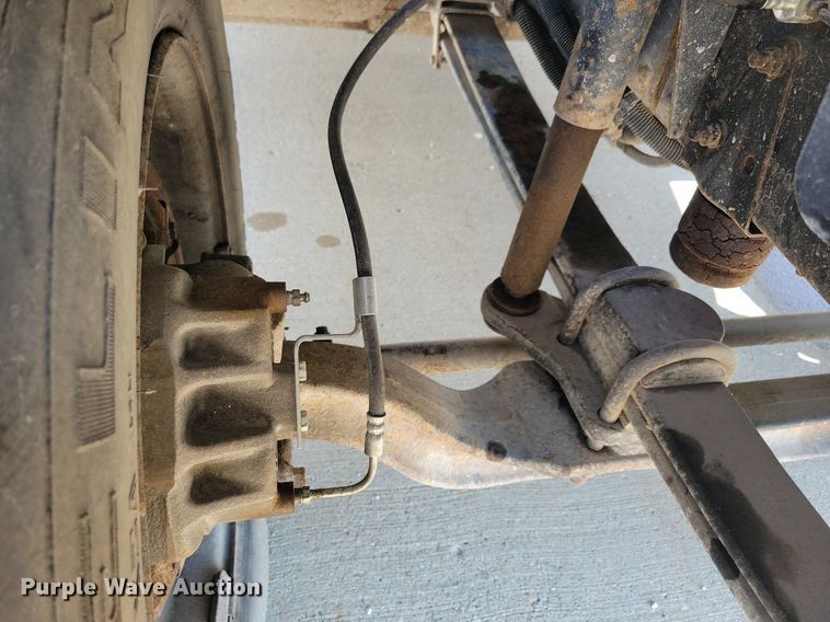 image for item IQ9914 1991  Chevrolet Kodiak  bucket truck