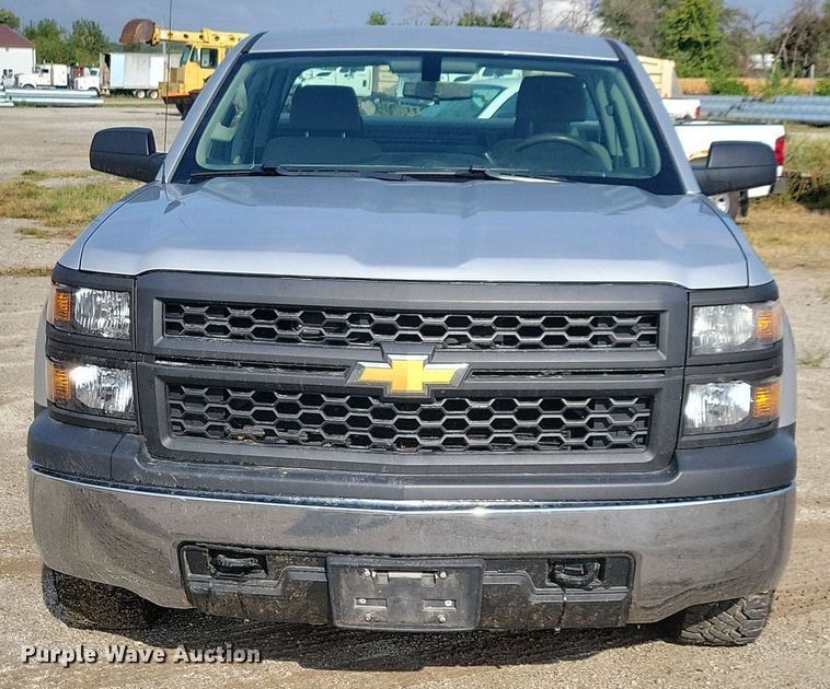 image for item IQ9915 2015 Chevrolet Silverado 1500  Double Cab pickup truck
