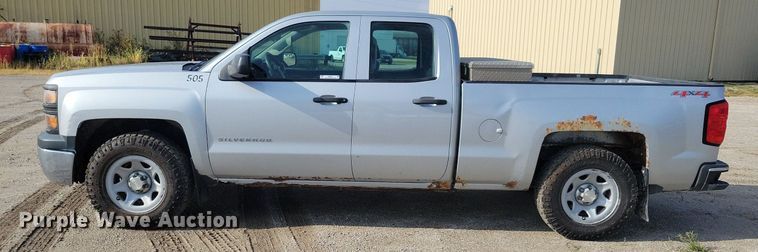 image for item IQ9915 2015 Chevrolet Silverado 1500  Double Cab pickup truck
