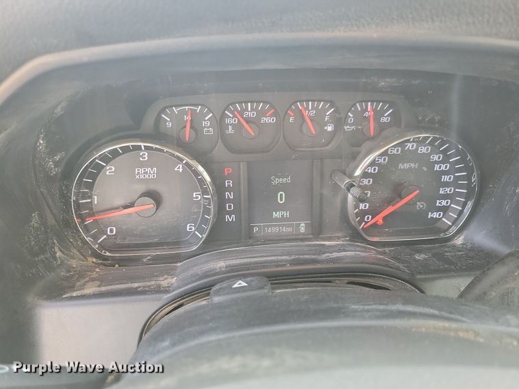 image for item IQ9915 2015 Chevrolet Silverado 1500  Double Cab pickup truck