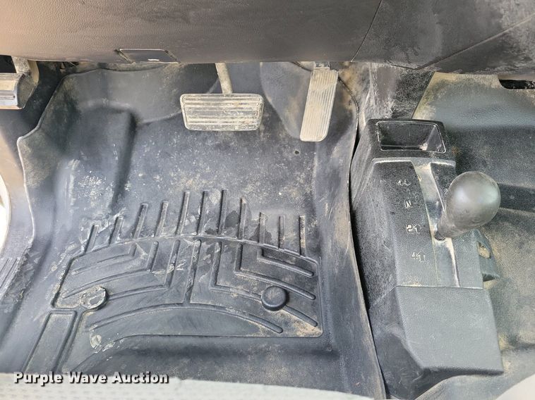 image for item IQ9915 2015 Chevrolet Silverado 1500  Double Cab pickup truck