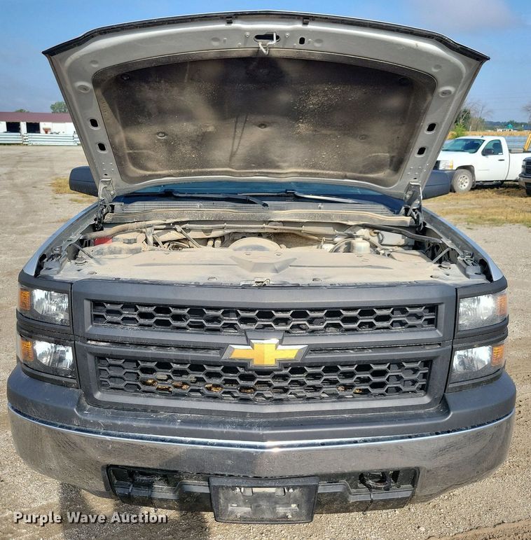 image for item IQ9915 2015 Chevrolet Silverado 1500  Double Cab pickup truck