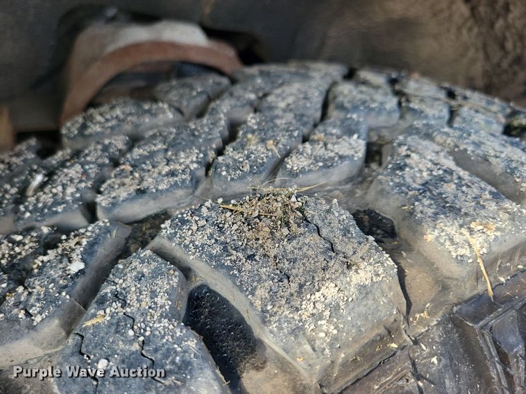 image for item IQ9915 2015 Chevrolet Silverado 1500  Double Cab pickup truck