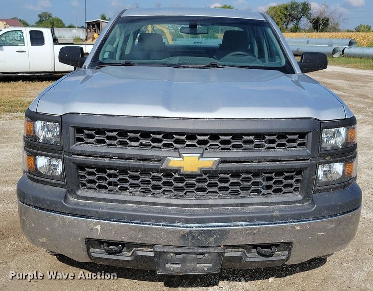 image for item IQ9916 2015 Chevrolet Silverado 1500  Double Cab pickup truck
