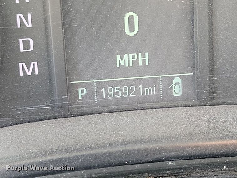 image for item IQ9916 2015 Chevrolet Silverado 1500  Double Cab pickup truck