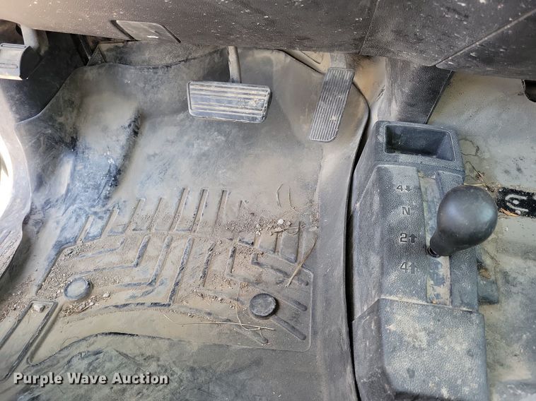 image for item IQ9916 2015 Chevrolet Silverado 1500  Double Cab pickup truck